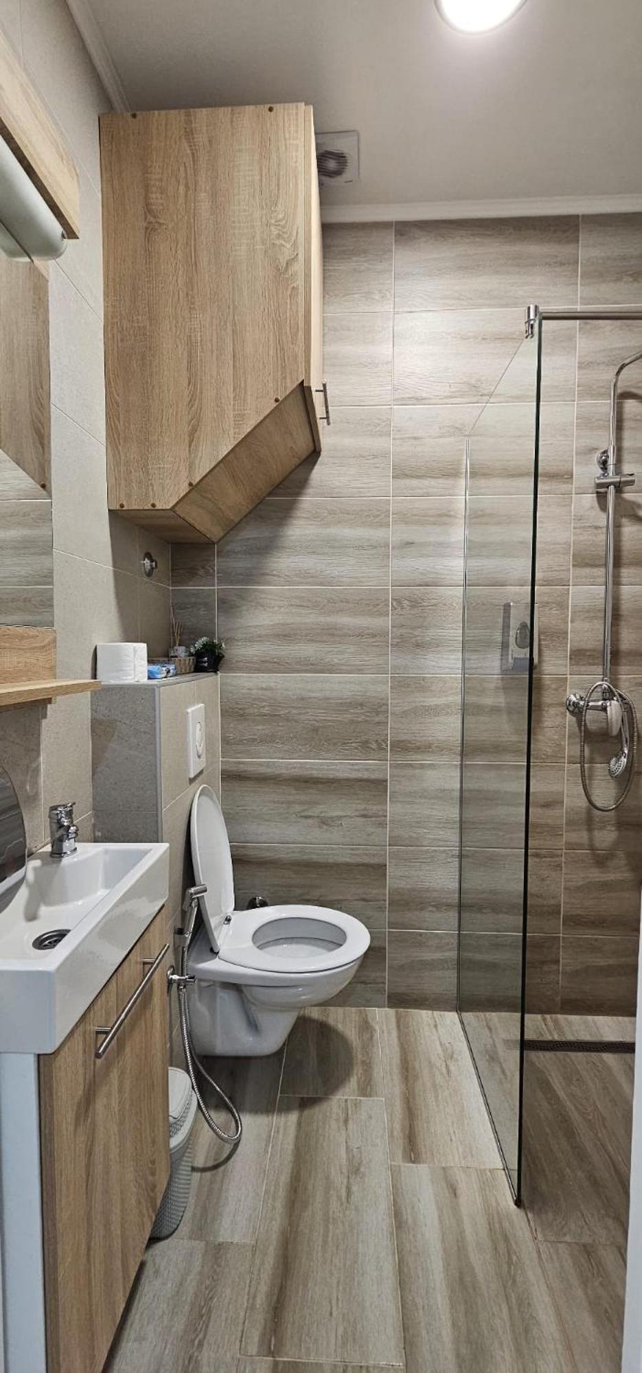 Apartmani Blue I Green بوغوينو المظهر الخارجي الصورة